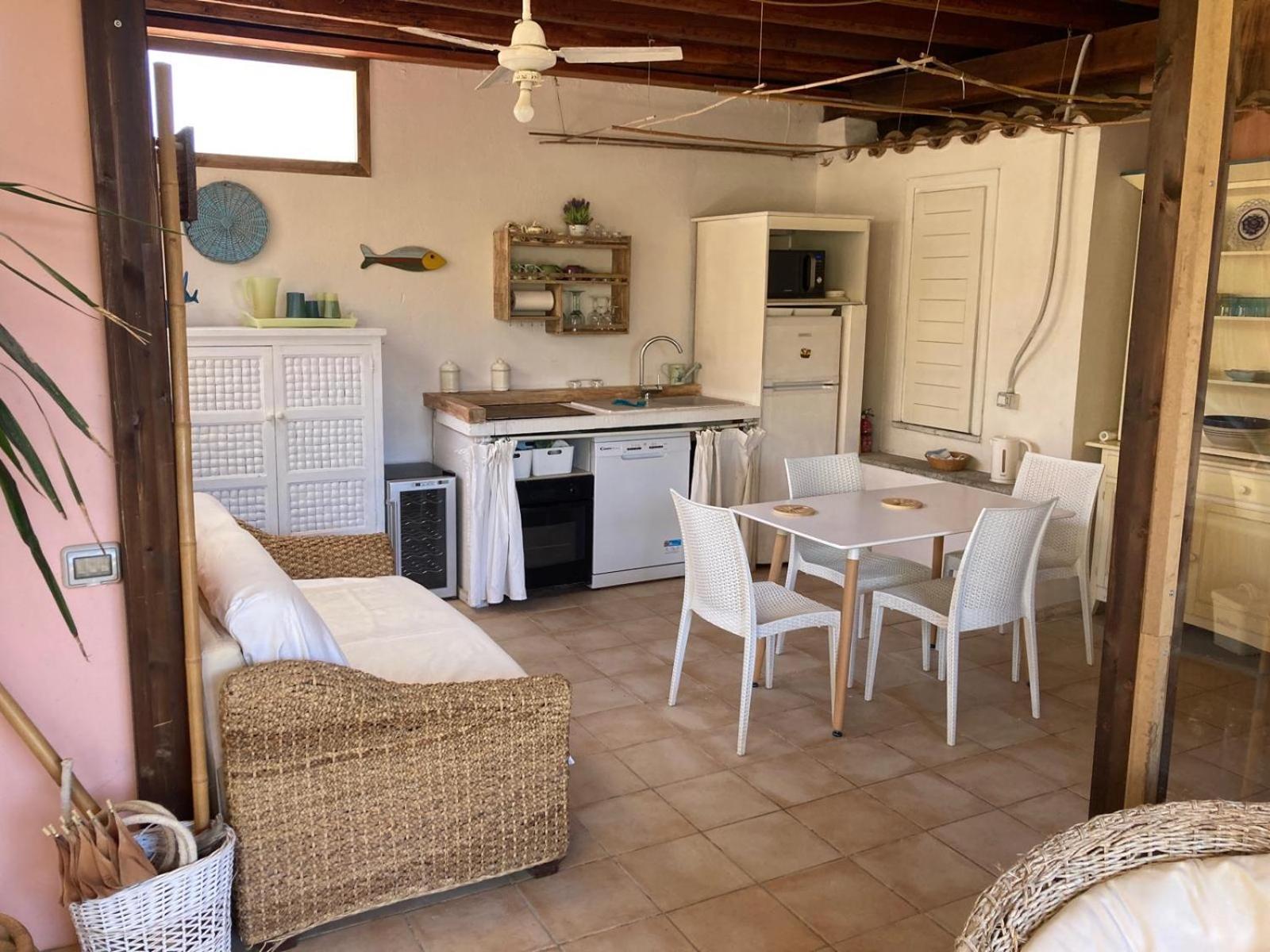 Villasimius Villetta A 300 Mt Dalla Spiaggia Exterior photo